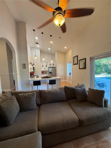13135 SW 218th Terrace Miami FL 33170