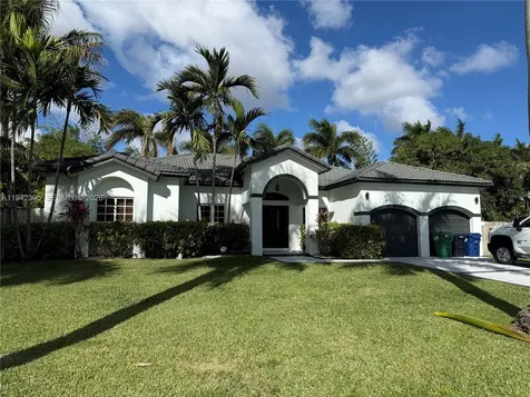 13135 SW 218th Terrace Miami FL 33170
