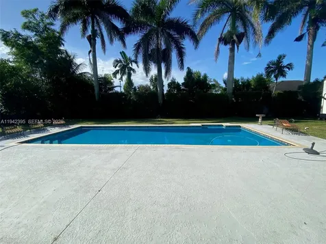 13135 SW 218th Terrace Miami FL 33170