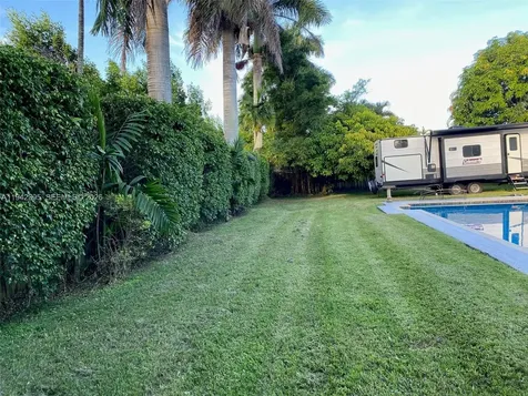 13135 SW 218th Terrace Miami FL 33170