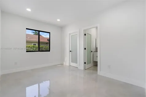 4800 SW 61st Avenue Davie FL 33314