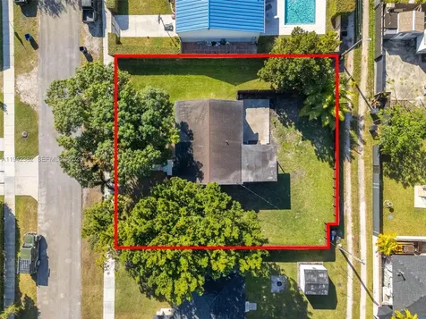 358 Pine Court Miami Springs FL 33166