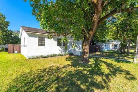 358 Pine Court Miami Springs FL 33166