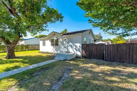 358 Pine Court Miami Springs FL 33166
