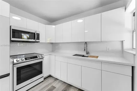 358 Pine Court Miami Springs FL 33166