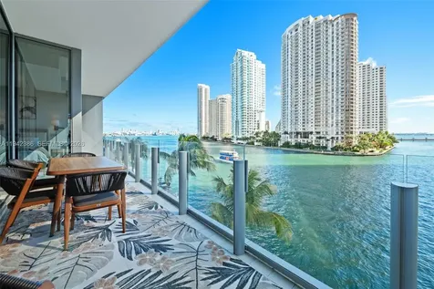 300 Biscayne Blvd Way Miami FL 33131