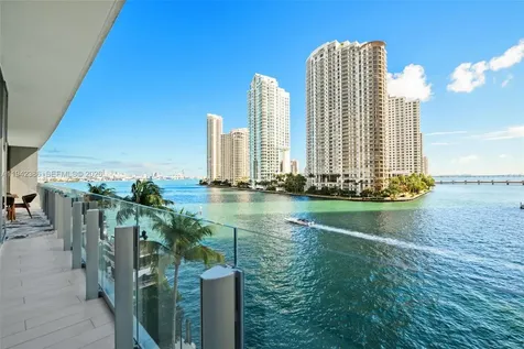 300 Biscayne Blvd Way Miami FL 33131