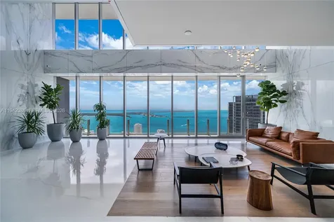 300 Biscayne Blvd Way Miami FL 33131