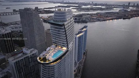300 Biscayne Blvd Way Miami FL 33131