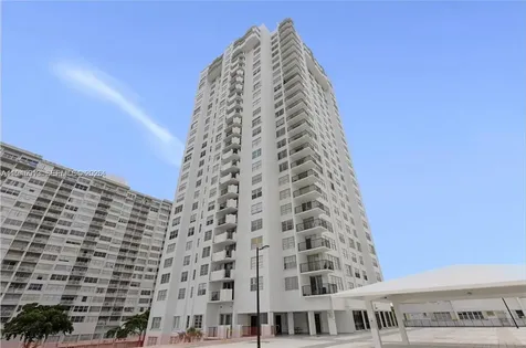 2750 NE 183rd Street Aventura FL 33160