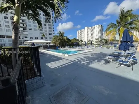 2750 NE 183rd Street Aventura FL 33160