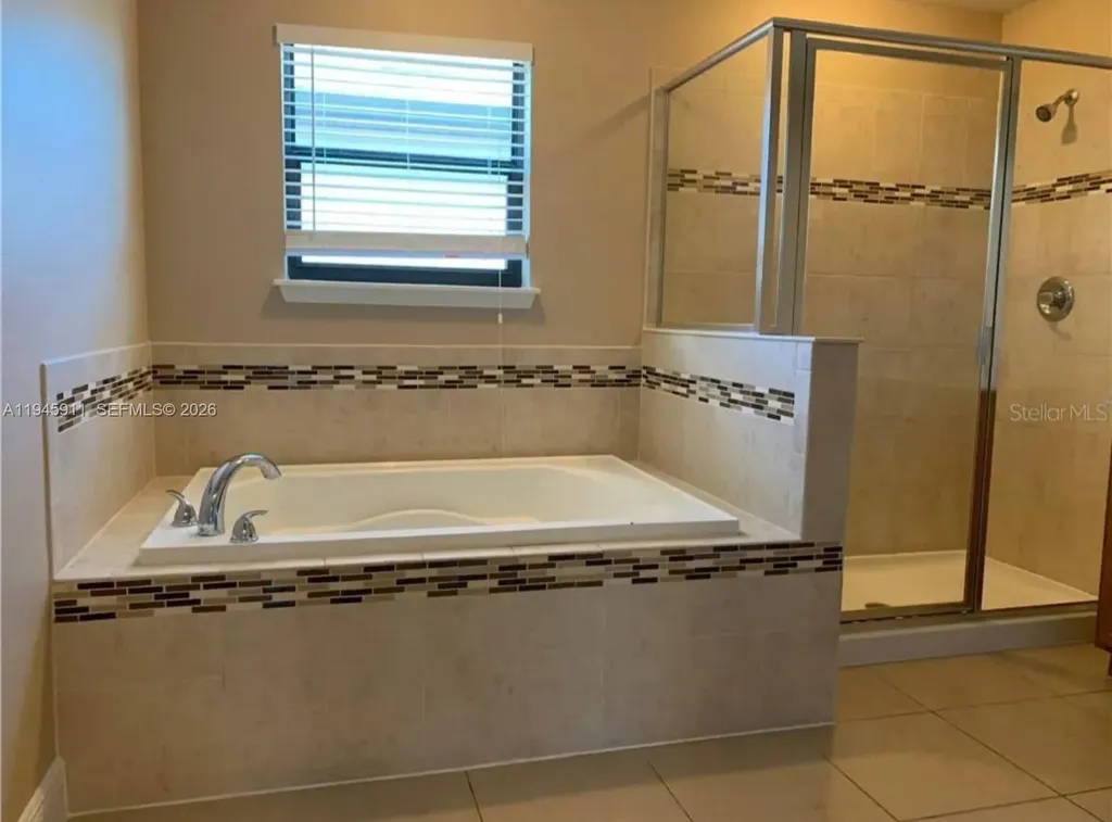 11016 Tahiti Isle Lane Other City - In The State Of Florida FL 33647