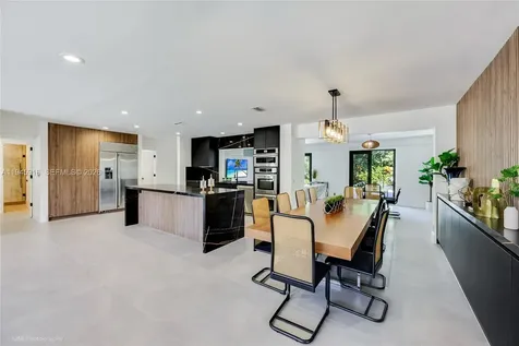 1925 NE 208th Terrace Miami FL 33179