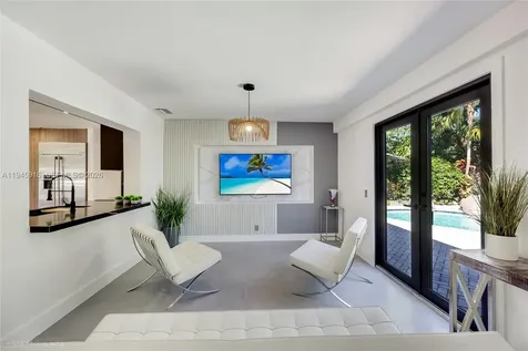 1925 NE 208th Terrace Miami FL 33179