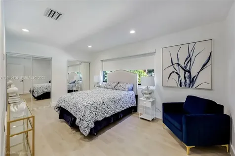 1925 NE 208th Terrace Miami FL 33179