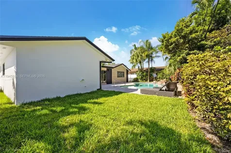 1925 NE 208th Terrace Miami FL 33179
