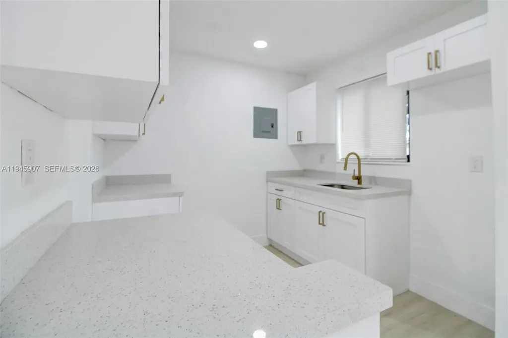 1640 NW 27th Avenue Fort Lauderdale FL 33311