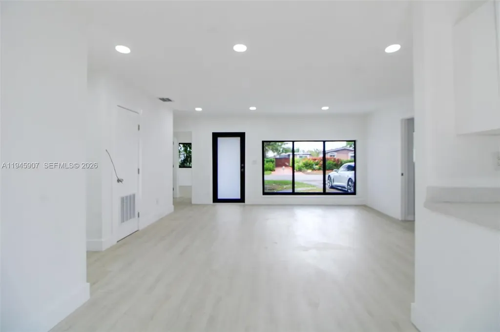 1640 NW 27th Avenue Fort Lauderdale FL 33311