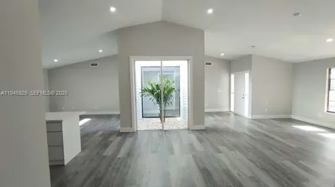 333 NE Greenbrier Avenue Port St. Lucie FL 34983