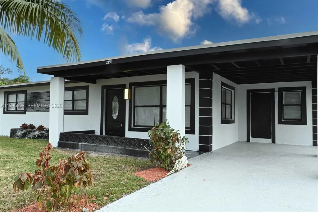 2496 SW 8th Street Fort Lauderdale FL 33312
