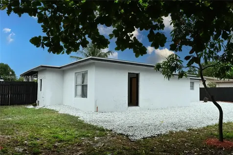 2496 SW 8th Street Fort Lauderdale FL 33312