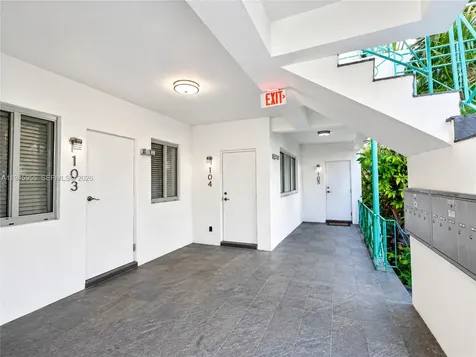 820 15th Street Miami Beach FL 33139