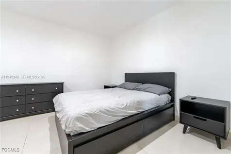 947 NE 149 North Miami FL 33960