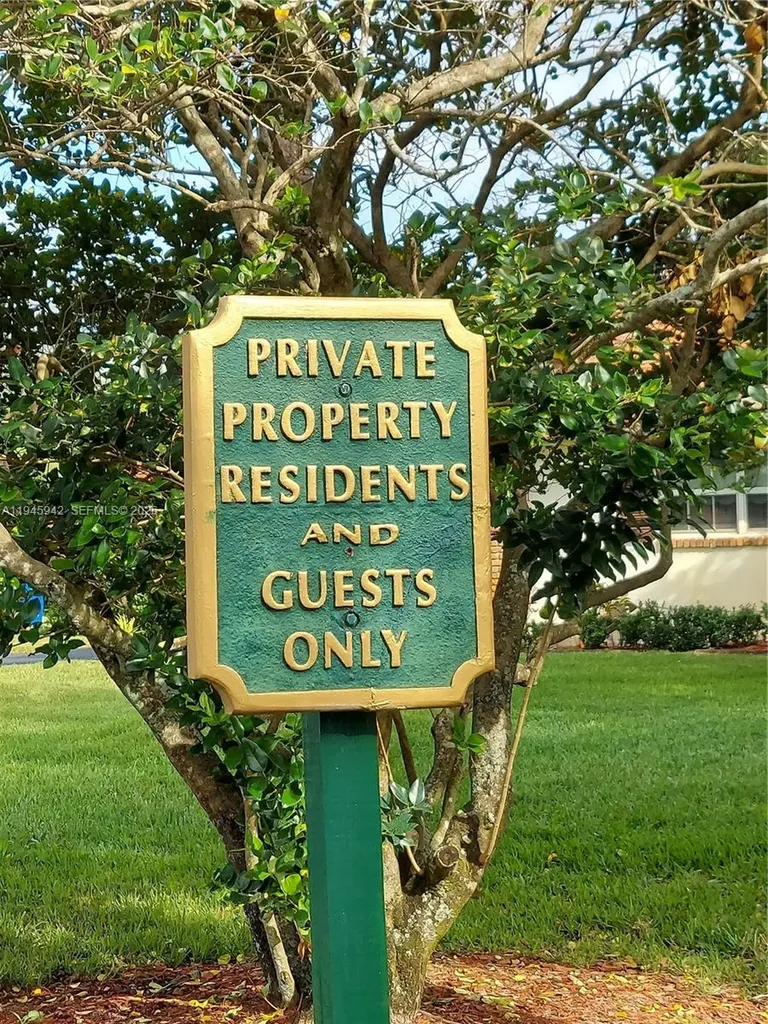 9065 Thunderbird Drive Coral Springs FL 33065