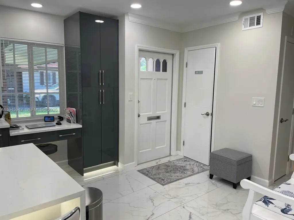 9065 Thunderbird Drive Coral Springs FL 33065