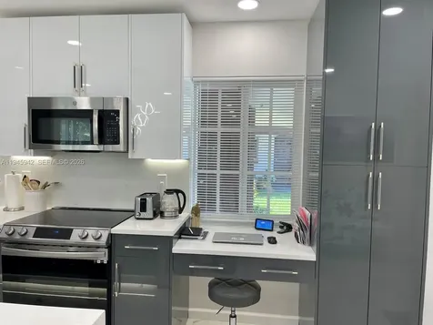 9065 Thunderbird Drive Coral Springs FL 33065