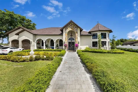 9815 SW 114th Street Miami FL 33176