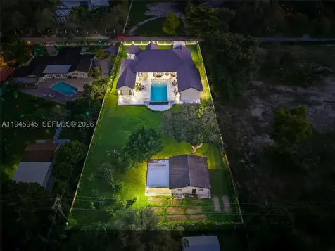 9815 SW 114th Street Miami FL 33176