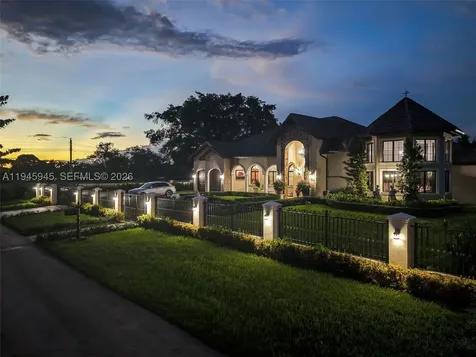 9815 SW 114th Street Miami FL 33176