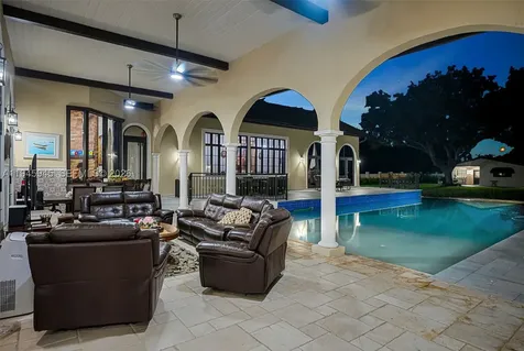 9815 SW 114th Street Miami FL 33176