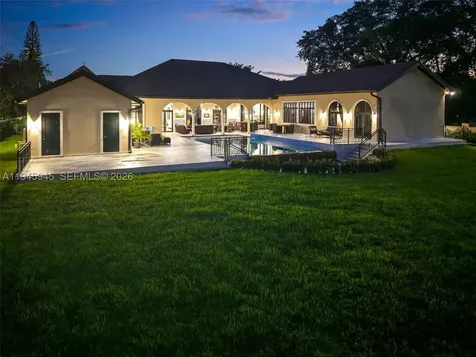 9815 SW 114th Street Miami FL 33176