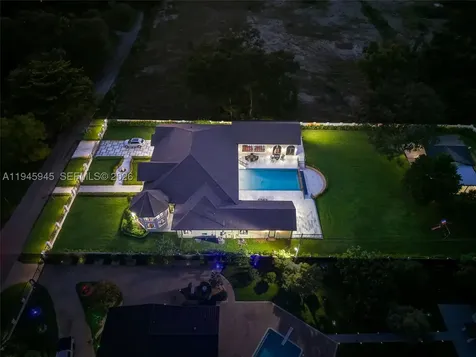 9815 SW 114th Street Miami FL 33176