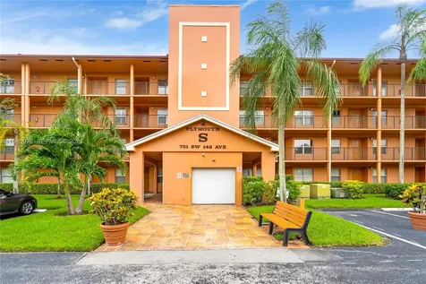 701 SW 142nd Avenue Pembroke Pines FL 33027