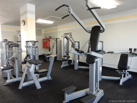 400 Kings Point Drive Sunny Isles Beach FL 33160
