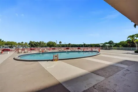 400 Kings Point Drive Sunny Isles Beach FL 33160