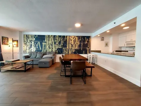 1200 Brickell Bay Drive Miami FL 33131