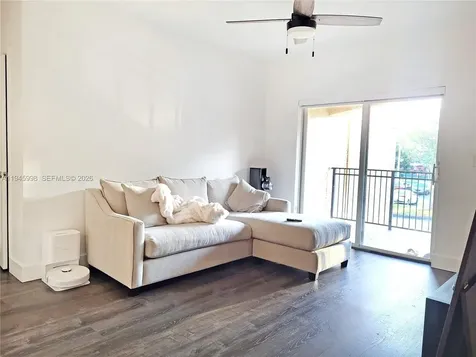 101 SW 117th Avenue Pembroke Pines FL 33025