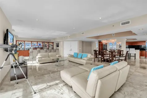 101 S Fort Lauderdale Beach Boulevard Fort Lauderdale FL 33316