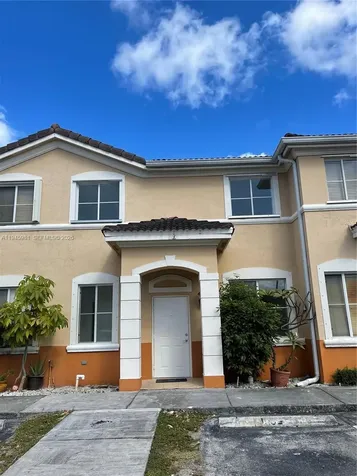7317 NW 174th Terrace Hialeah FL 33015