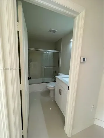 7317 NW 174th Terrace Hialeah FL 33015