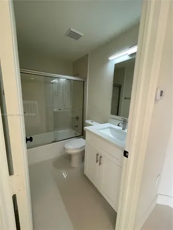 7317 NW 174th Terrace Hialeah FL 33015