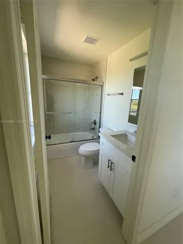 7317 NW 174th Terrace Hialeah FL 33015