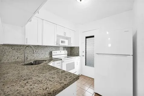 1620 West Avenue Miami Beach FL 33139