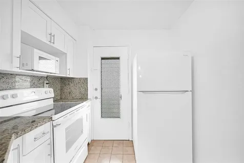 1620 West Avenue Miami Beach FL 33139