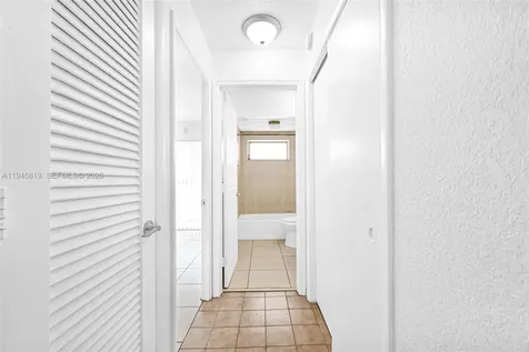 1620 West Avenue Miami Beach FL 33139