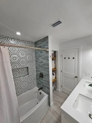3070 Perriwinkle Circle Davie FL 33328